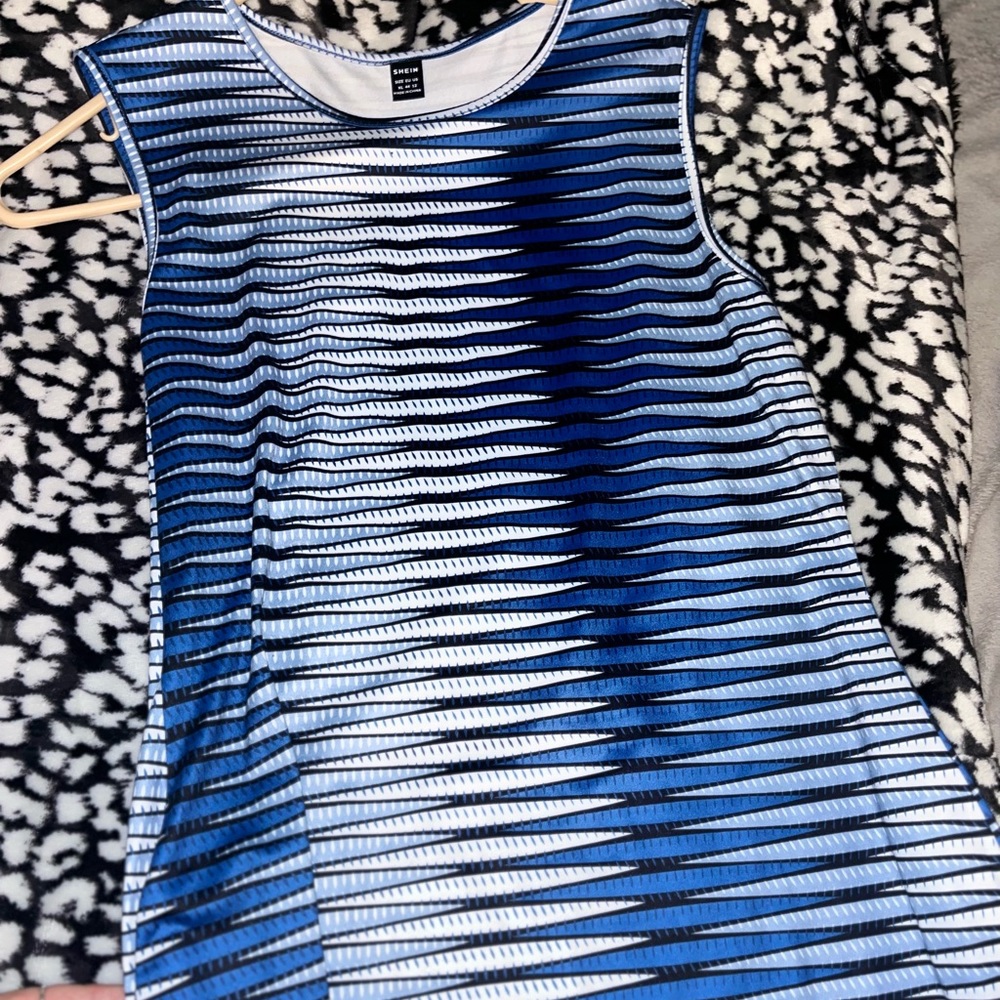 Mid dress